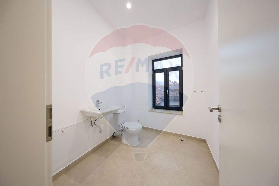 Constructie comerciala P+2 funcțiuni mixte  - str. Iuliu Maniu