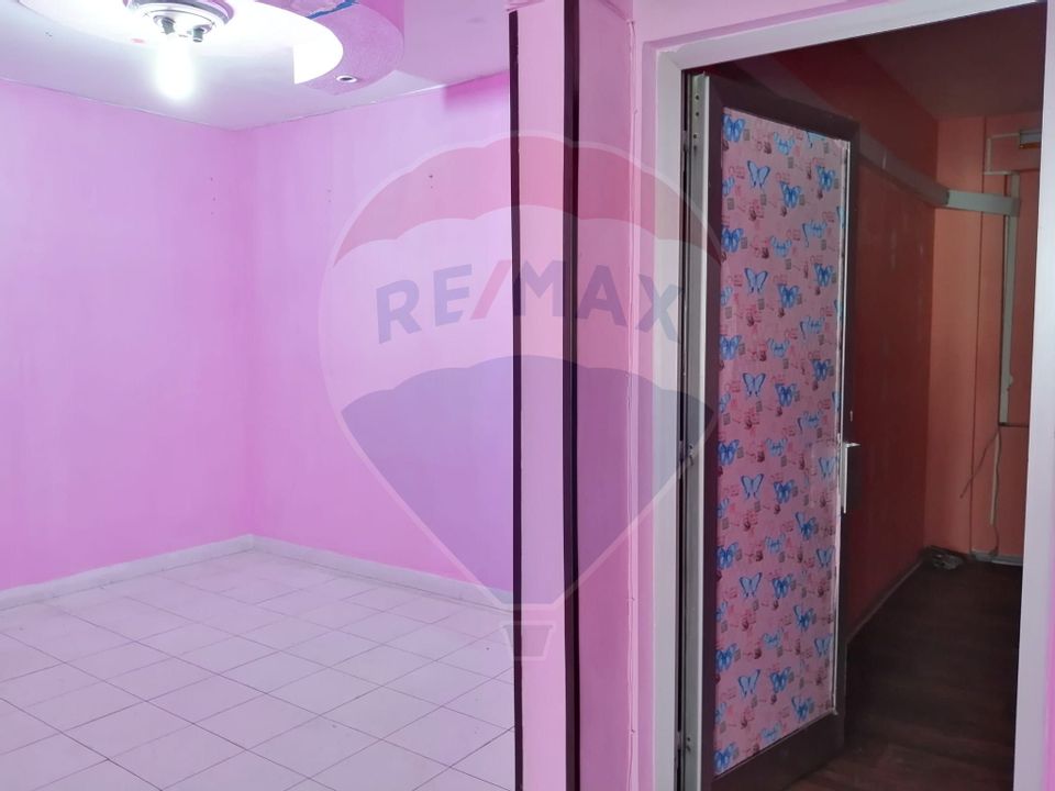 58.87sq.m Commercial Space for rent, Central area