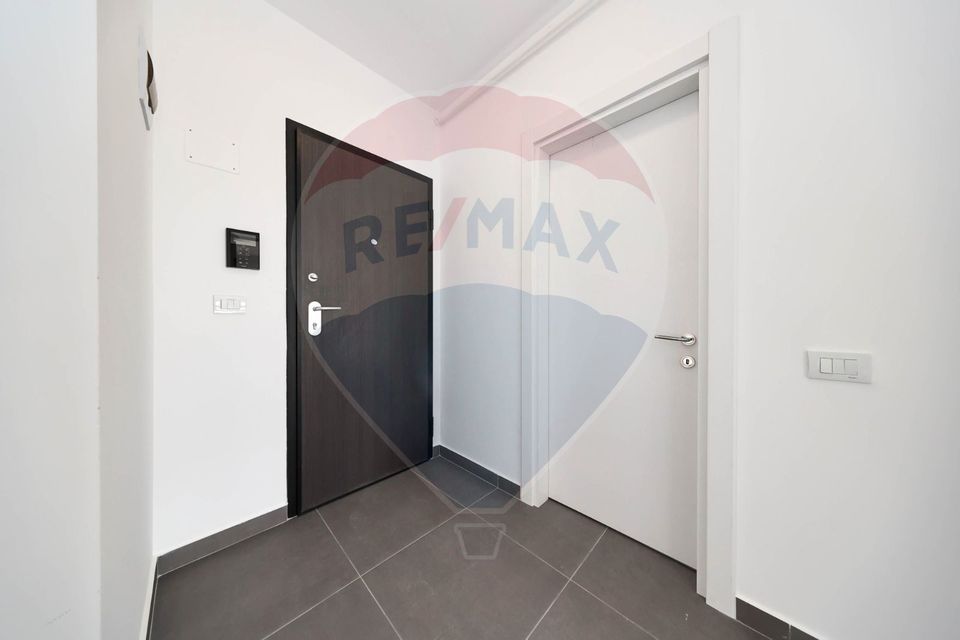 Apartament nou, curte proprie si terasa