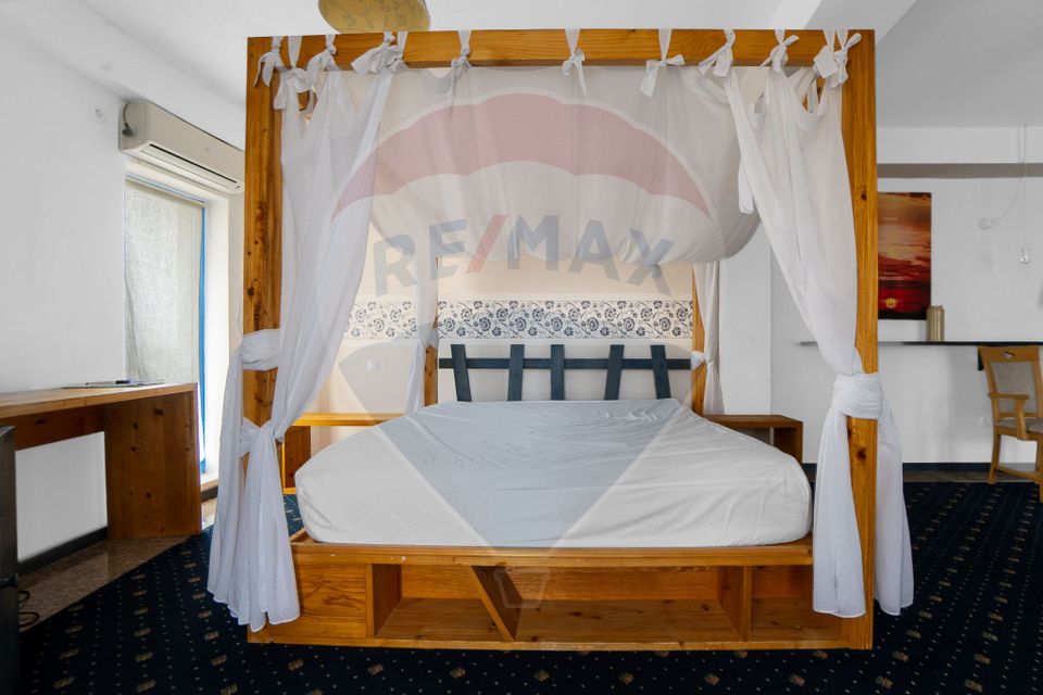 39 room Hotel / Pension for sale