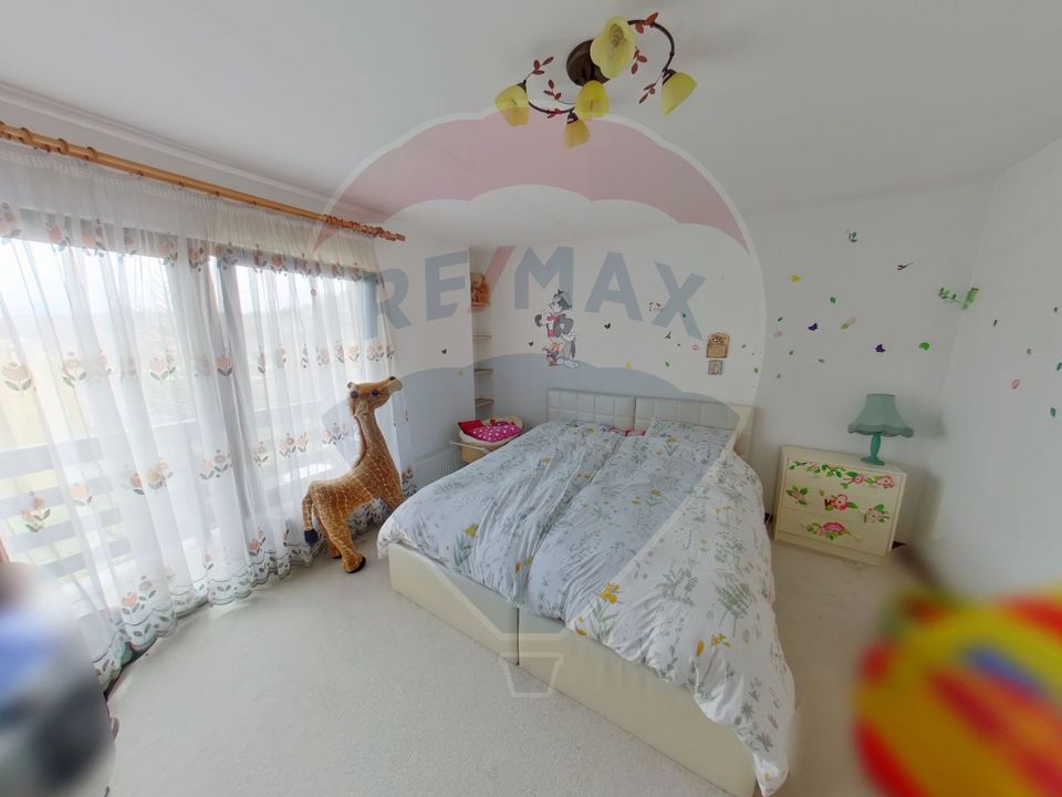 6 room House / Villa for sale, Sud-Est area