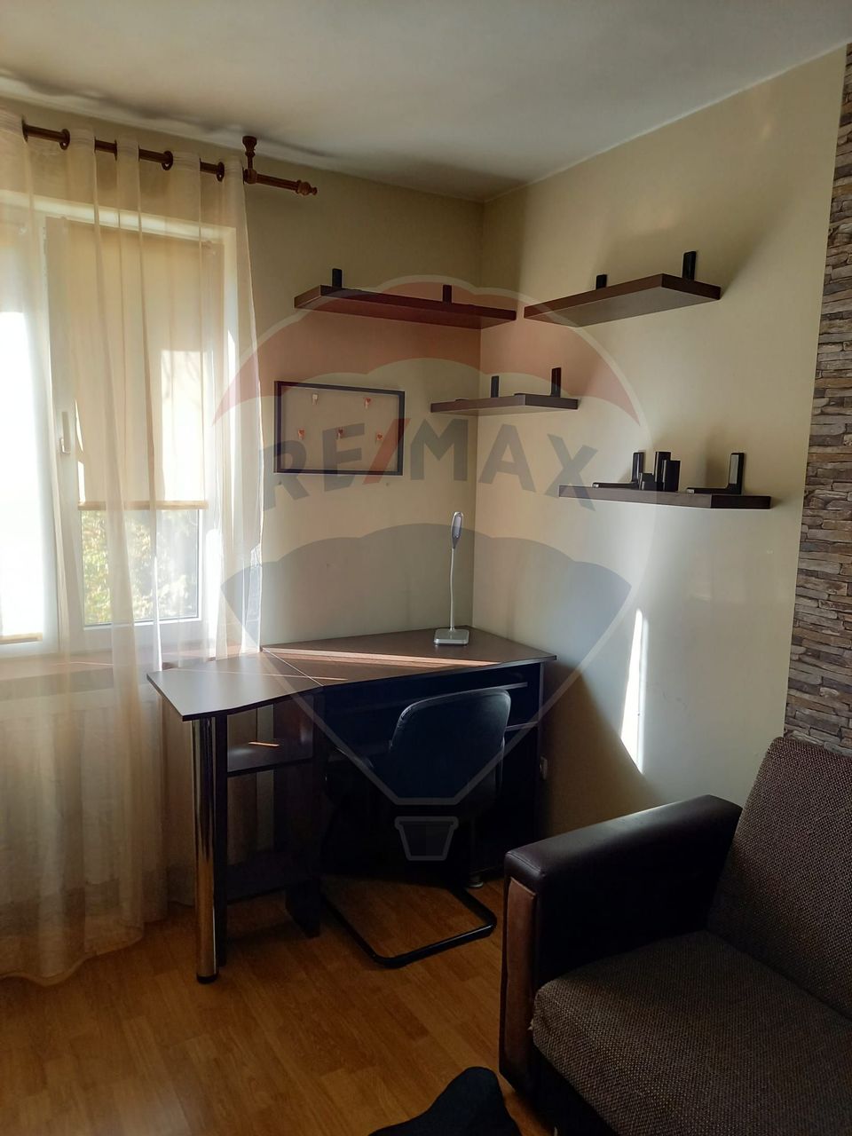 Apartament cu 3 camere de vânzare în zona Ultracentral