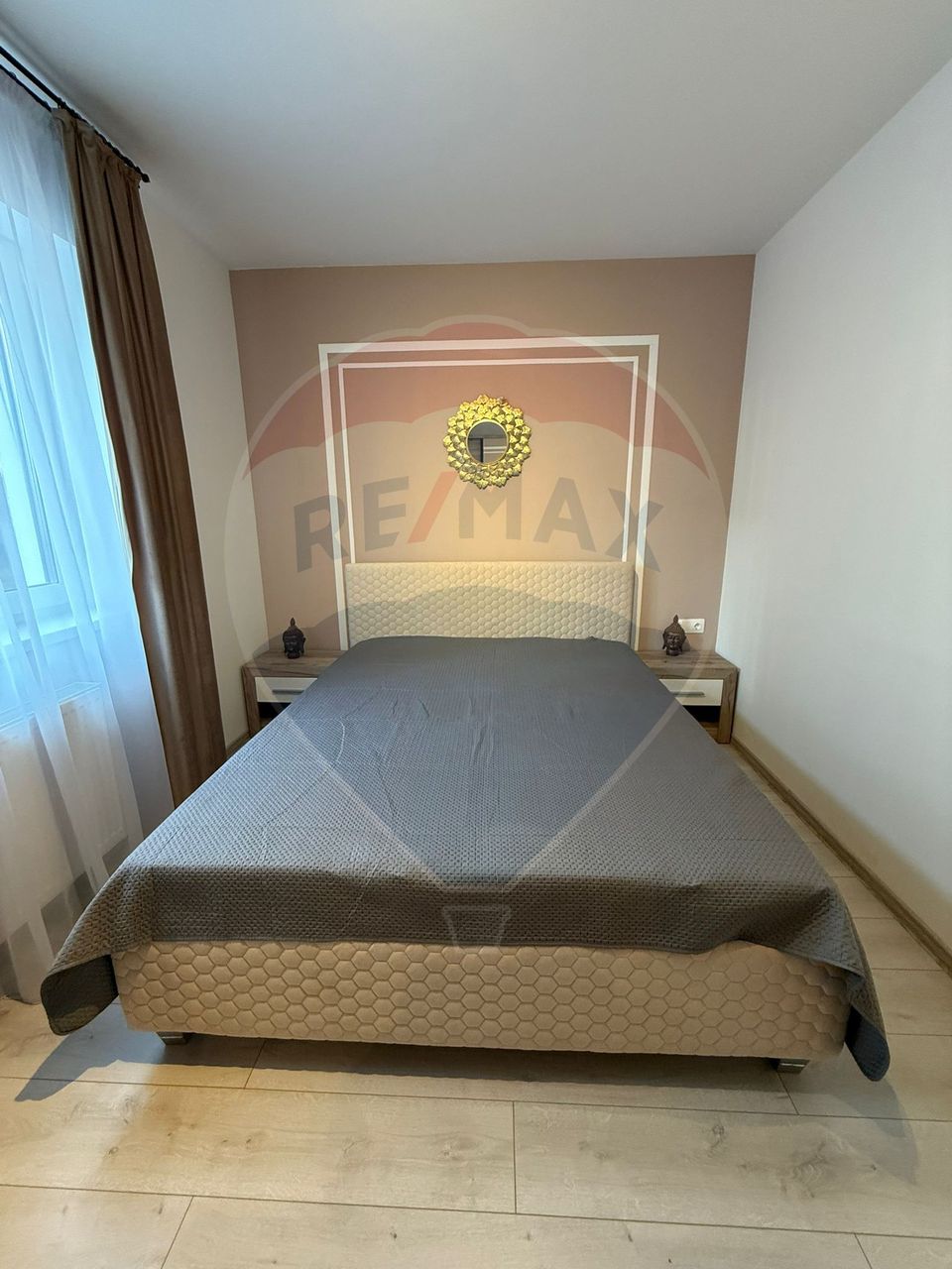 Apartament cu 3 camere, 2 bai și loc de parcare
