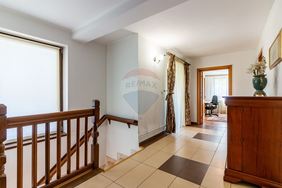 Villa 300sqm, land 500sqm Eroii Revolutiei| Afterschool, kindergarten