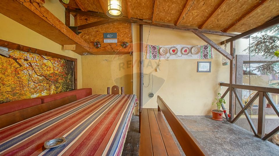 Casă / Vilă cu 12 camere de vânzare în zona Astra