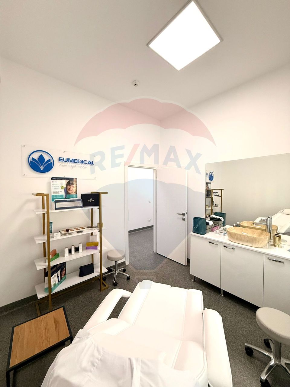 100sq.m Commercial Space for rent, P-ta Victoriei area