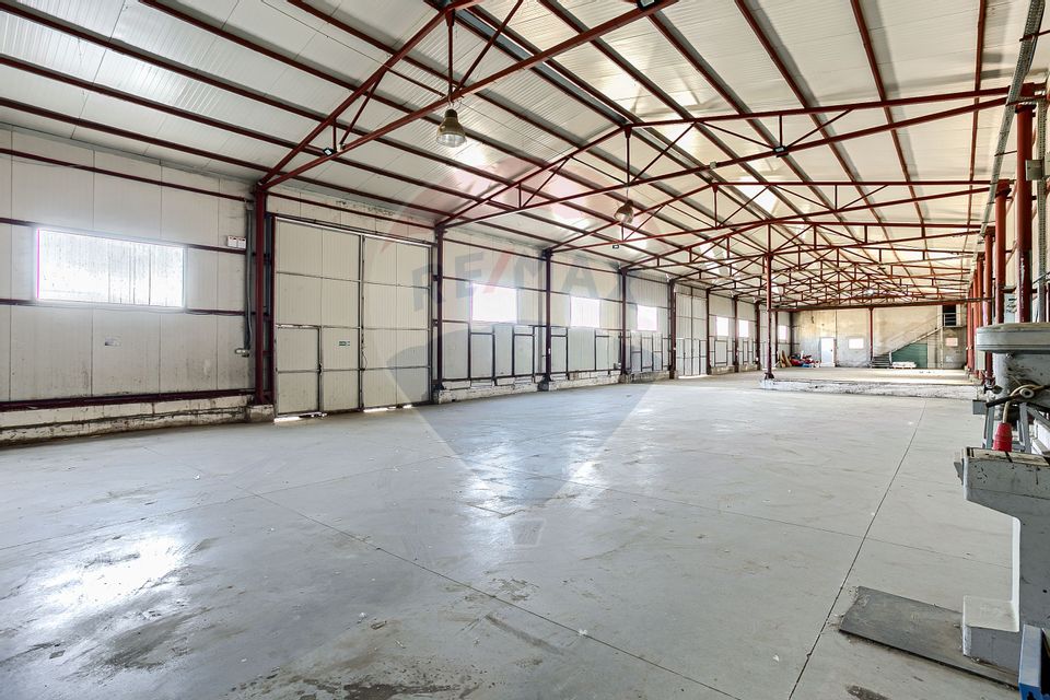 Spațiu industrial de 660 m² + teren 2500 m²  de închiriat