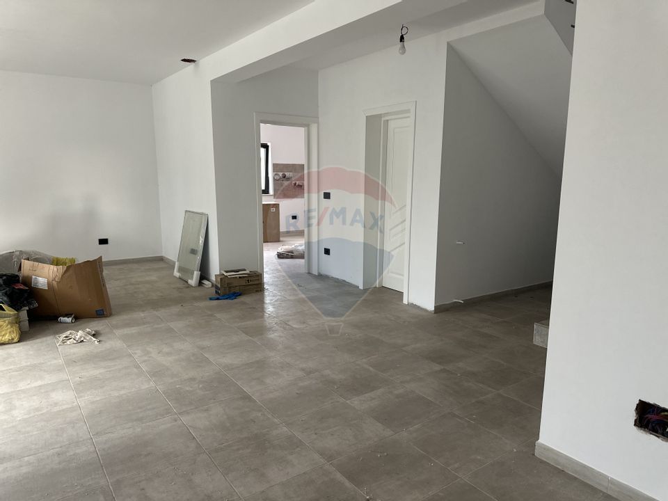 5 room House / Villa for sale