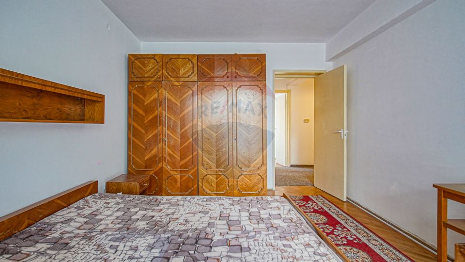 3 room Apartment for rent, Centrul Civic area