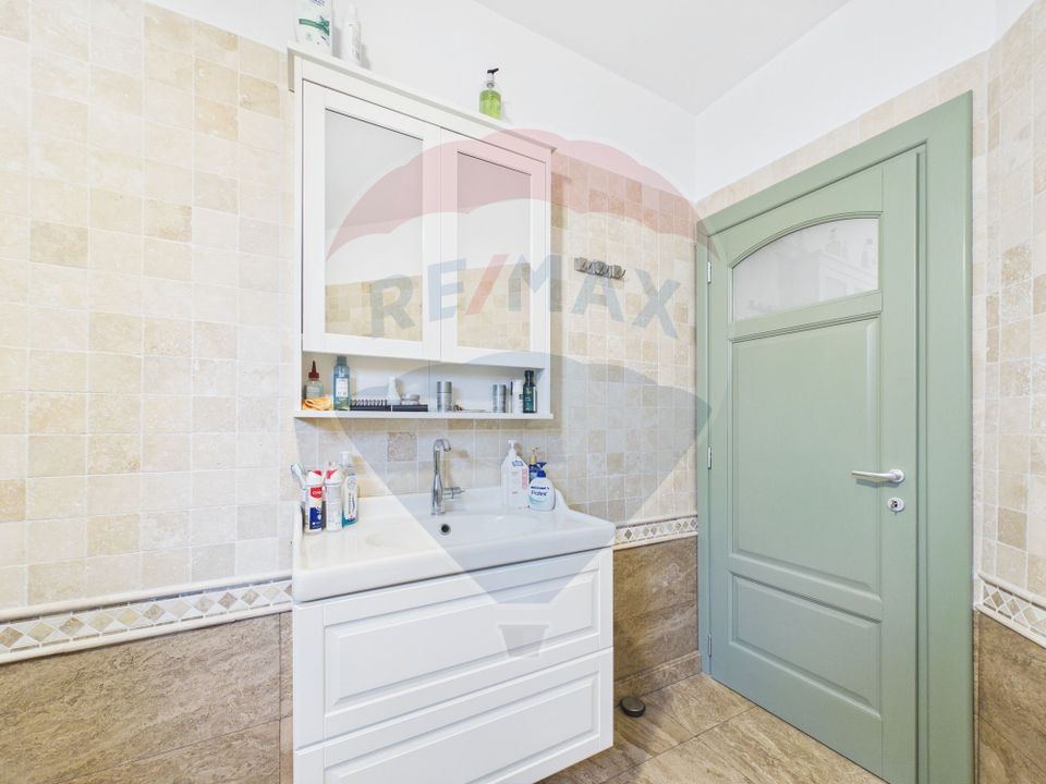 7 room House / Villa for sale