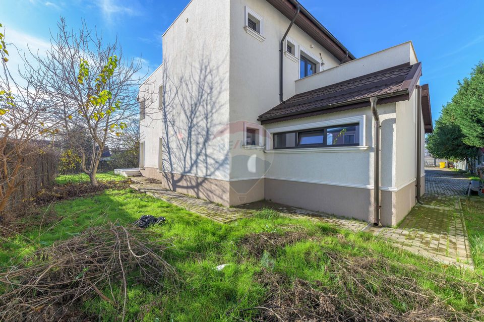 Vilă superba Cernica | vedere la padure si lac | finisaje moderne