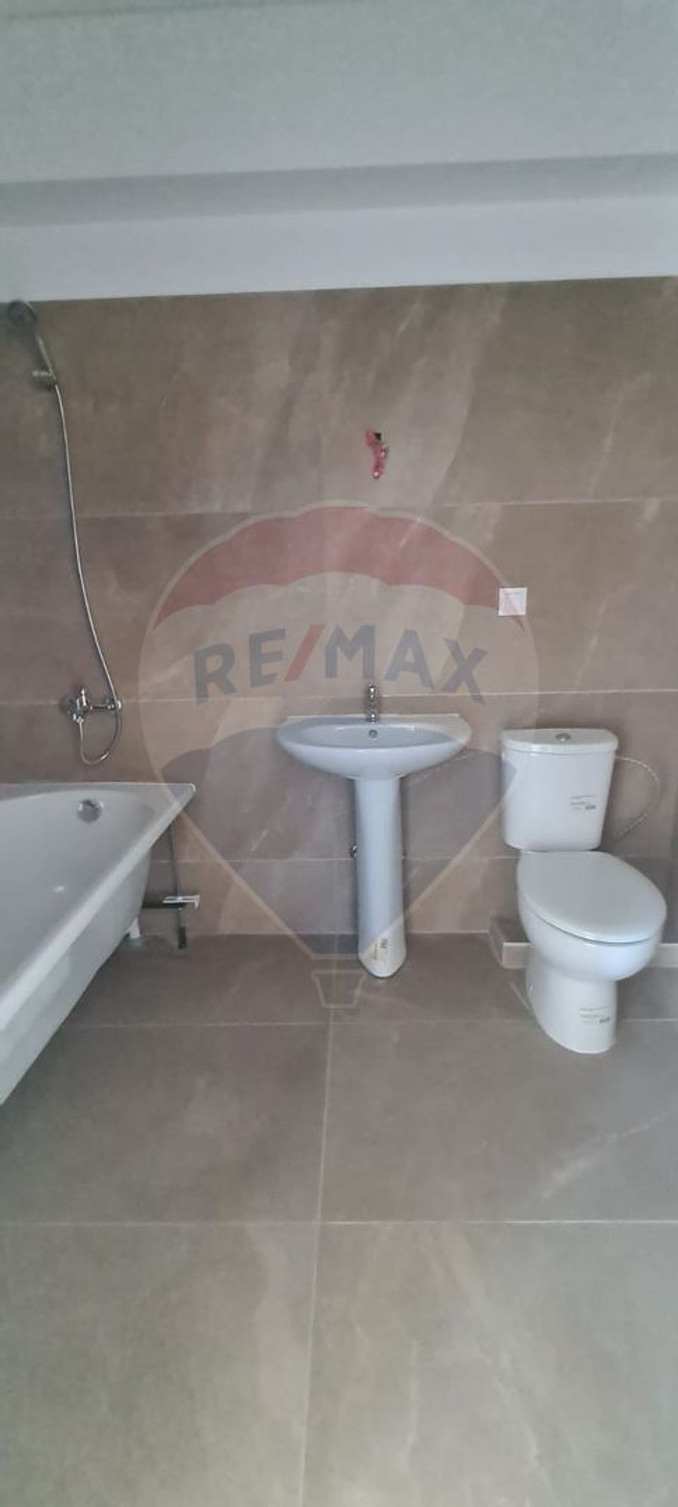 Vanzare apartament cu 2 camere- in zona Pantelimon