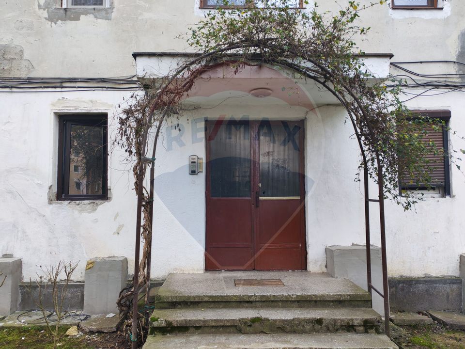 Apartament cu 2 camere de vânzare în Brad,jud. Hunedoara