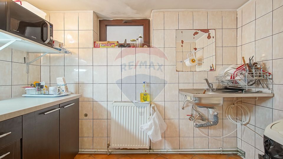 11 room House / Villa for rent, Tractorul area