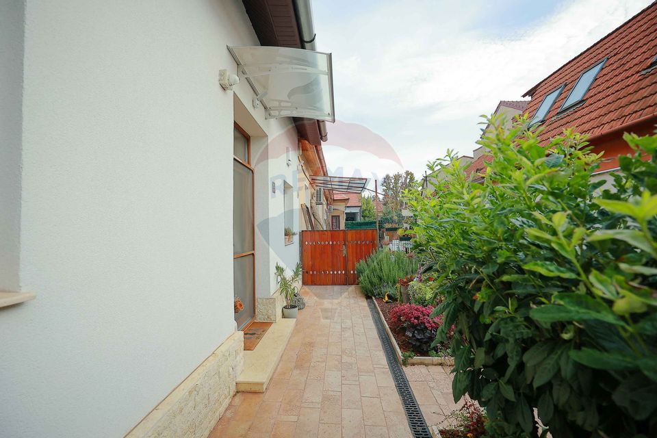 5 room Apartment for sale, Central area