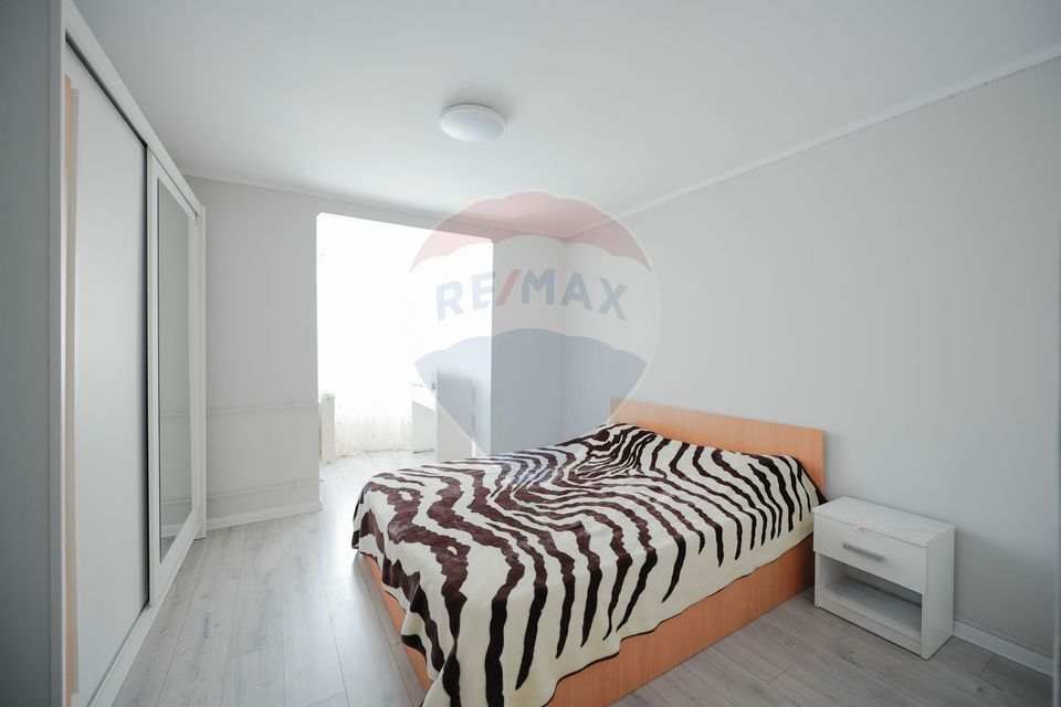 8 room House / Villa for sale, Iosia area