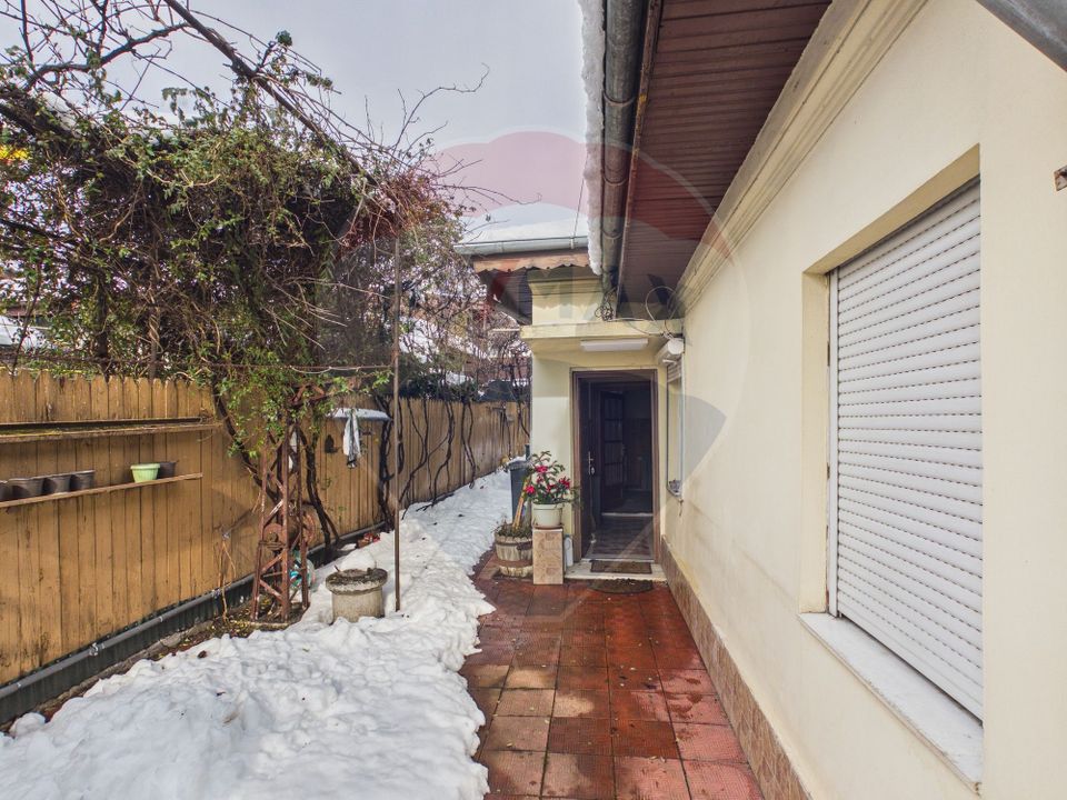 Casă cu curte de vanzare Ferentari- Salaj