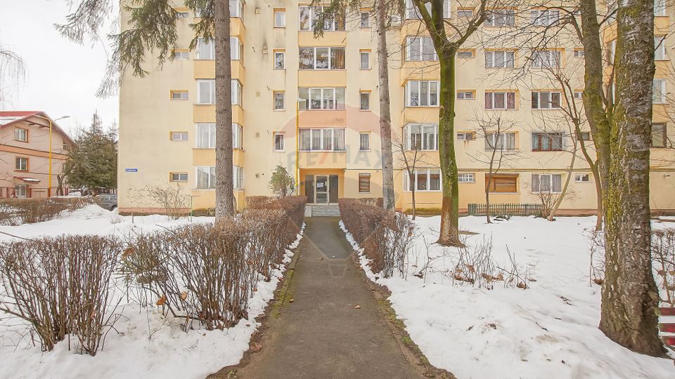 !! REZERVAT !! Apartament 2 camere cu vedere spre Tâmpa – Str. Saturn