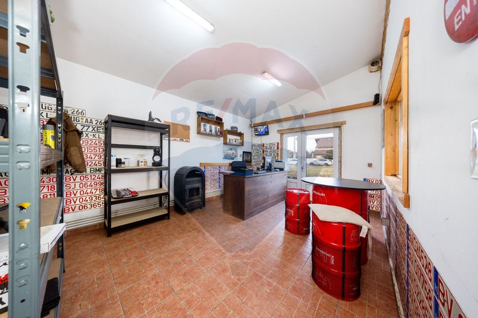 73sq.m Commercial Space for rent