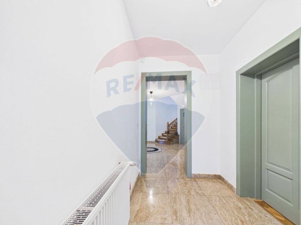 7 room House / Villa for sale