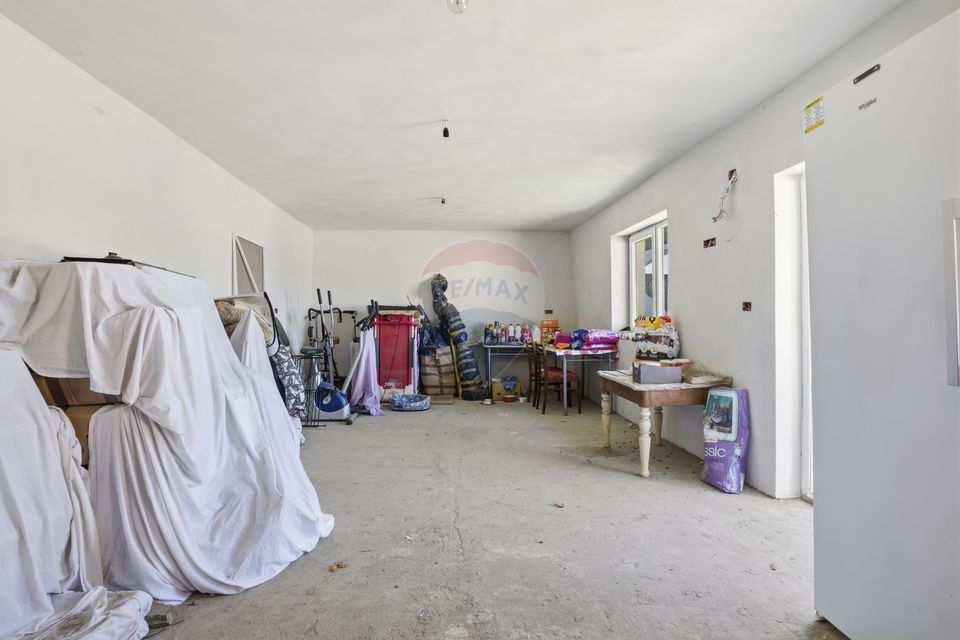 Casă renovată cu teren generos în Satu Mare,Secusigiu