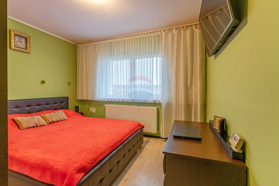 Apartament cu 3 camere - cartierul Tractorul | zona Cerna