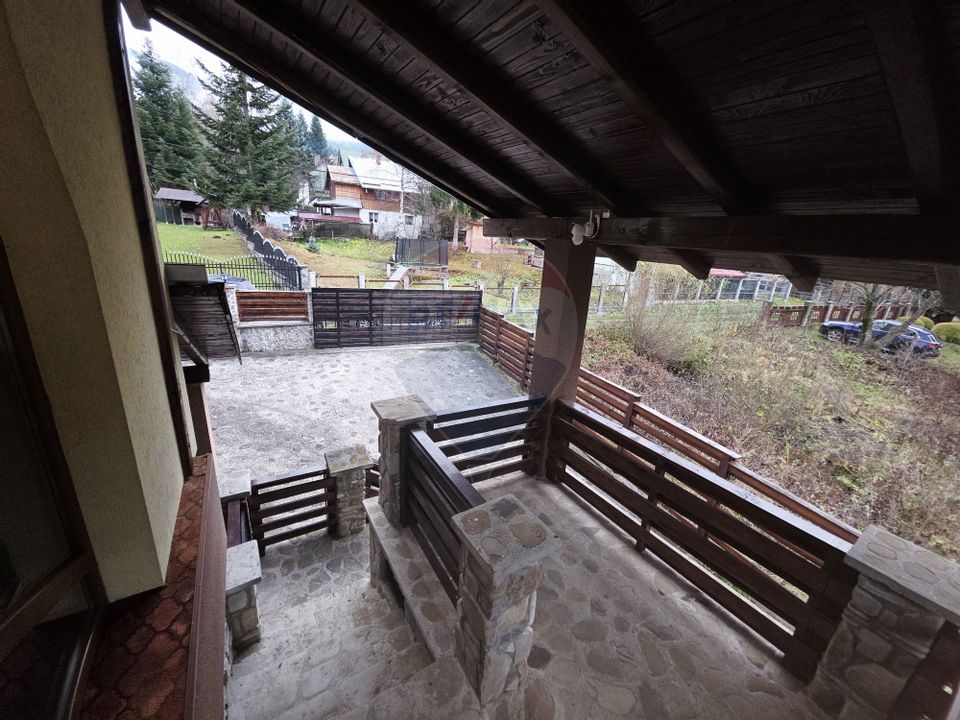 Casa /Vila de vanzare in Durau