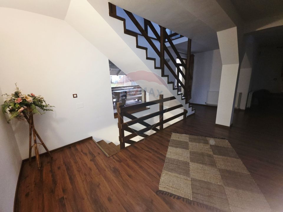 Casa /Vila de vanzare in Durau