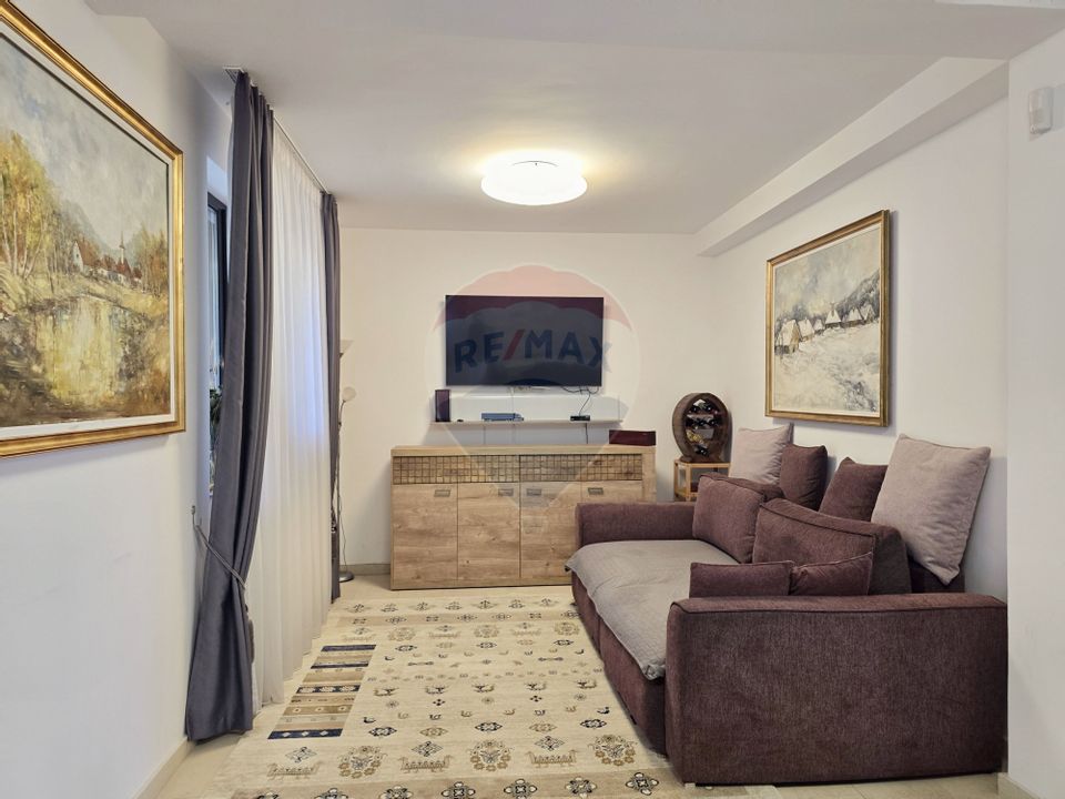 Casa, 4 dormitoare, pod amenajat, gradina, zona Vivo