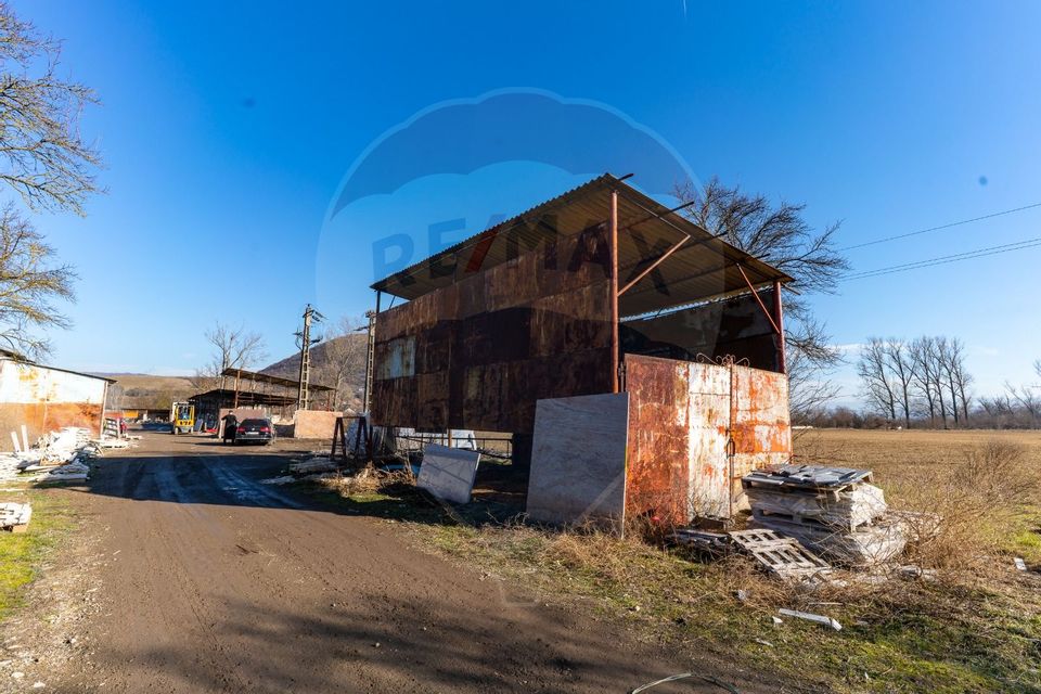 750sq.m Commercial Space for sale