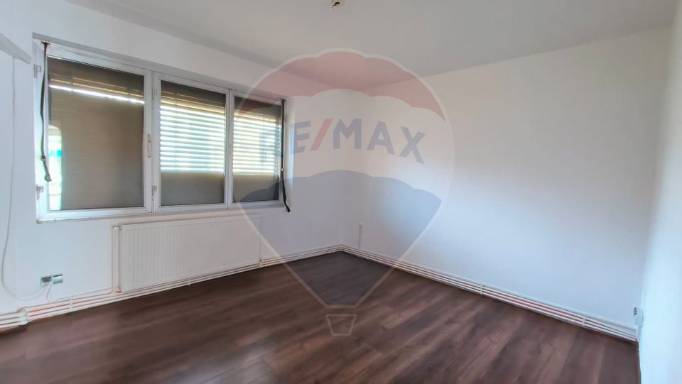 58.87sq.m Commercial Space for rent, Central area