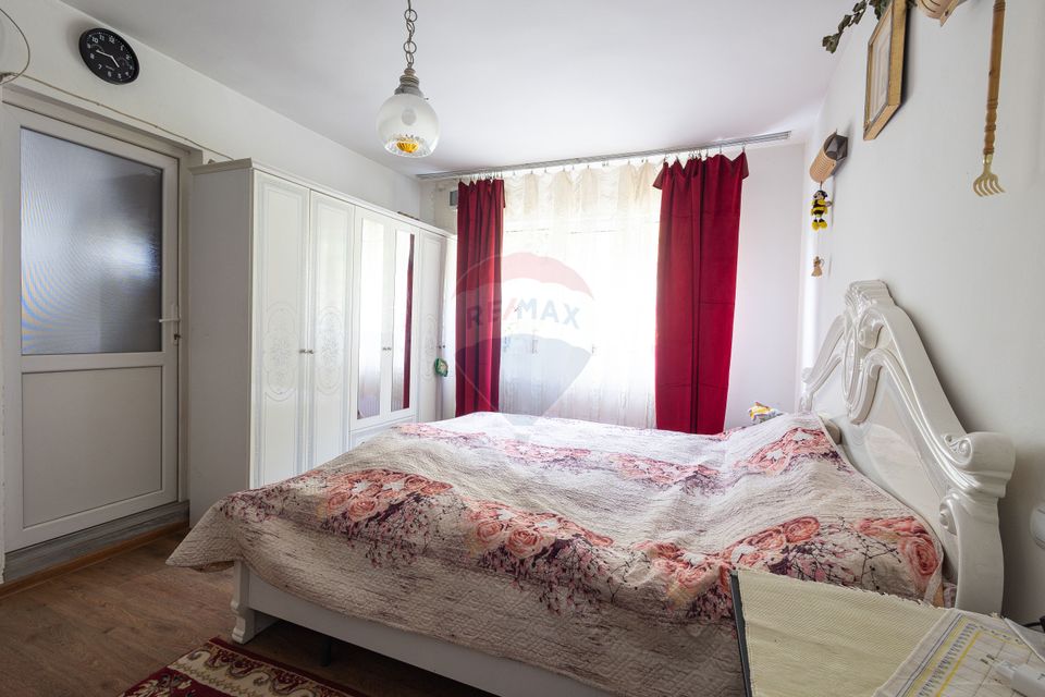 6 room House / Villa for sale