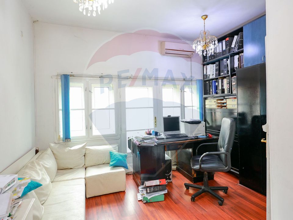 10 room House / Villa for sale, Central area