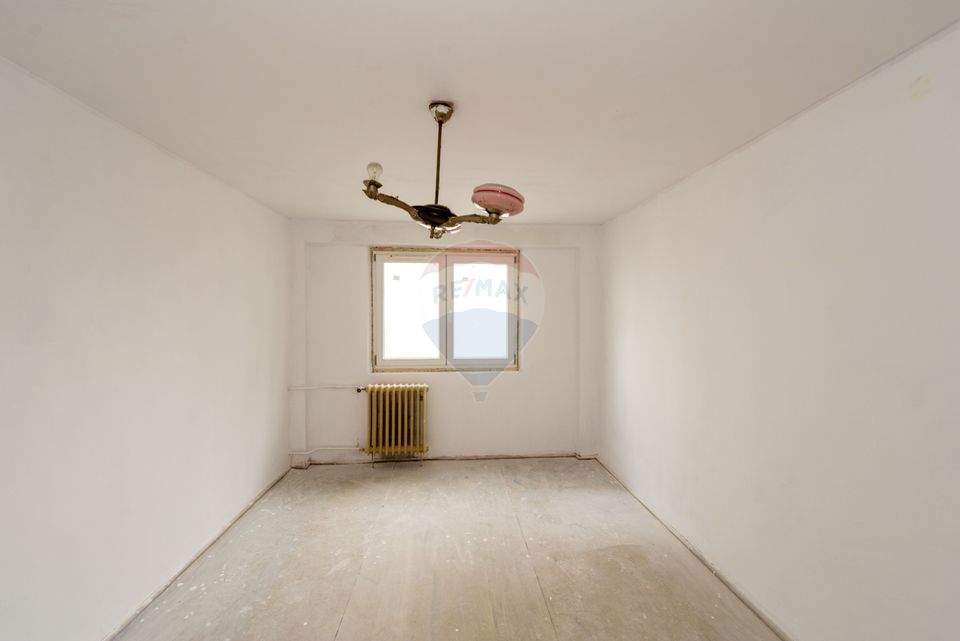 Apartament cu 4 camere de vanzare , 1974, fara risc, Pantelimon