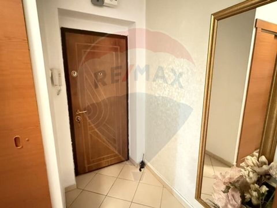 VANZARE Apartament cu 2 camere in zona Favorit / Drumul Taberei
