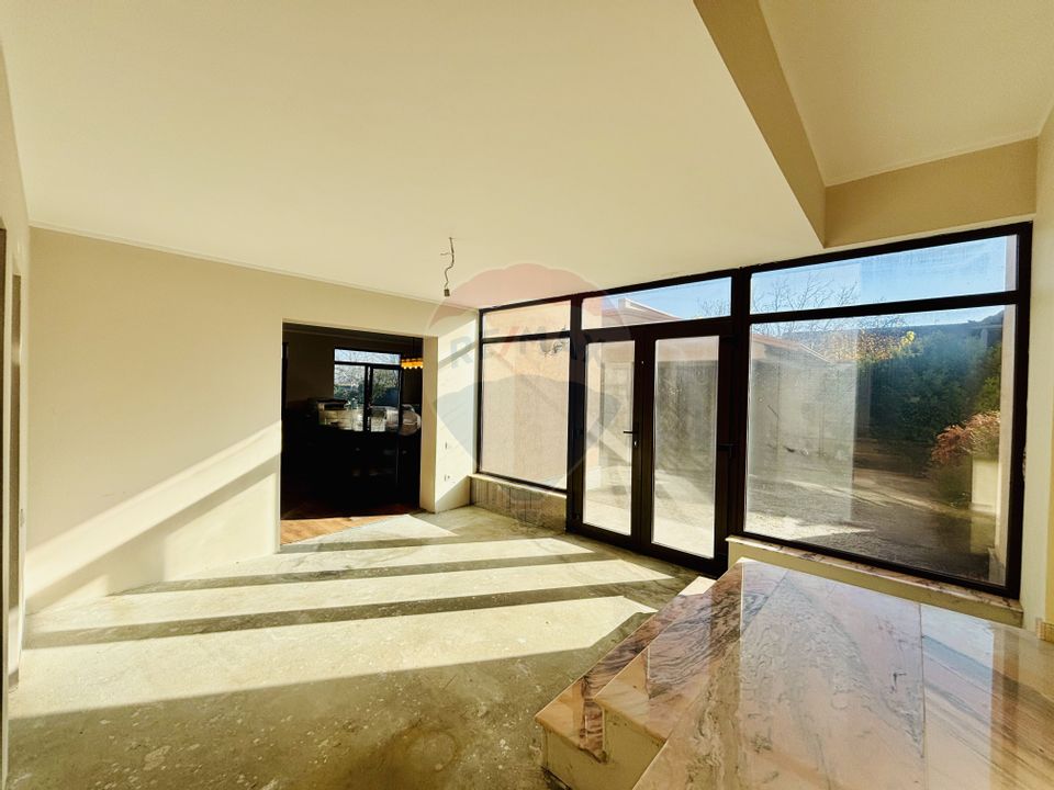 6 room House / Villa for sale