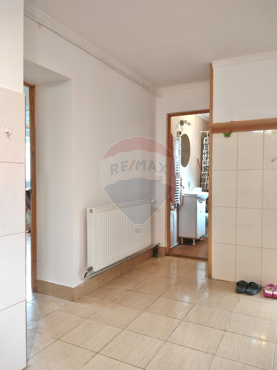 Apartament spațios cu 4 camere, zonă centrală – Sighișoara