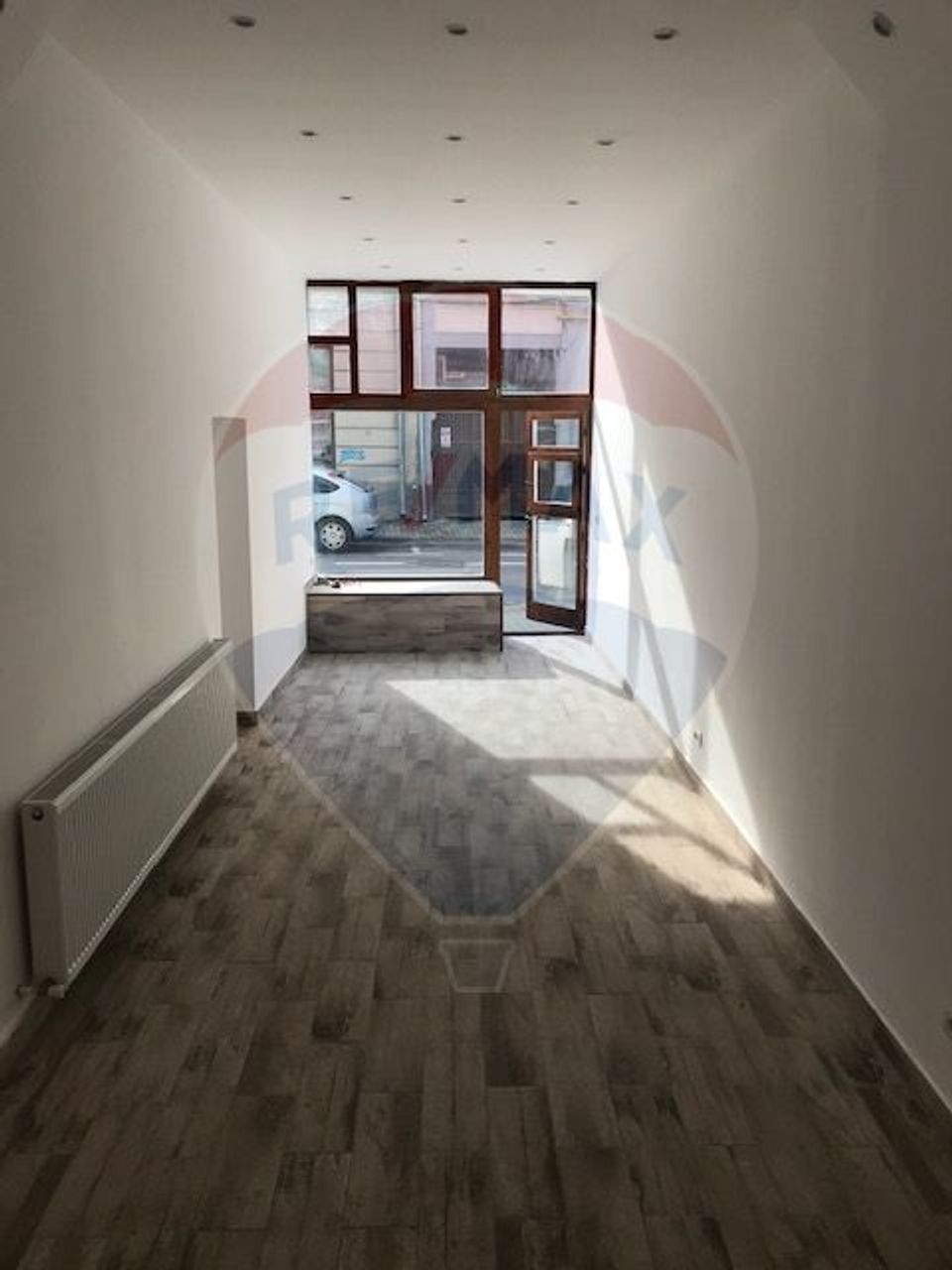 Spațiu comercial de închiriat, 39 mp, în zona Ultracentral
