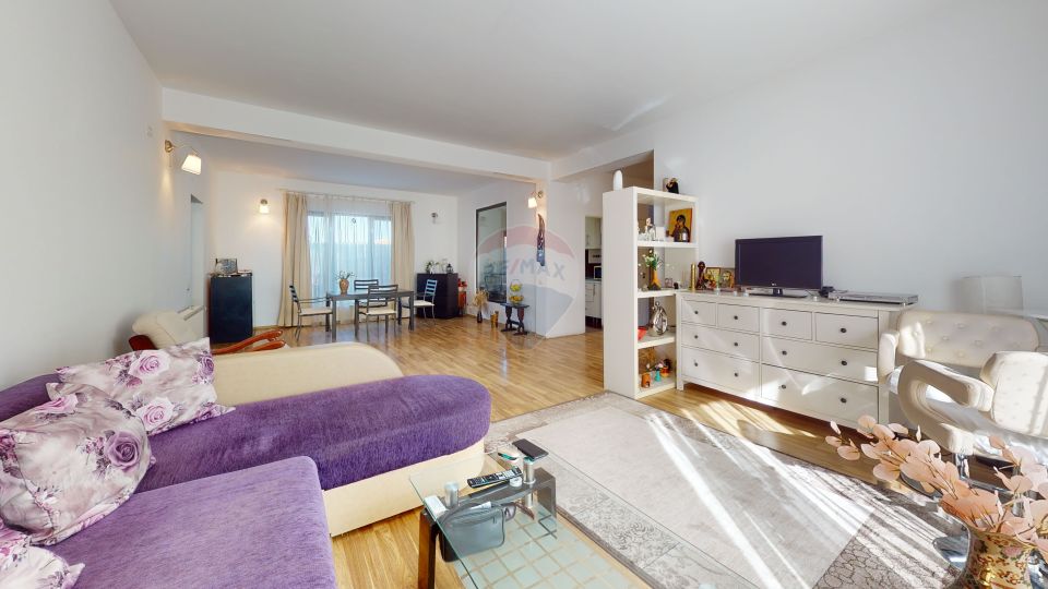 Detached house with 4 rooms, garage and courtyard in North area, Gulia