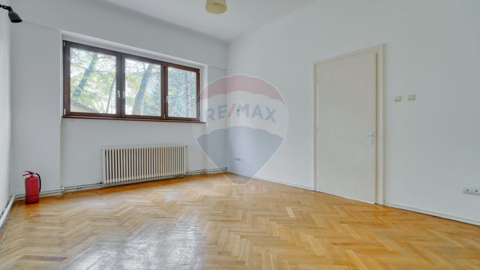 4 room Apartment for rent, Centrul Istoric area
