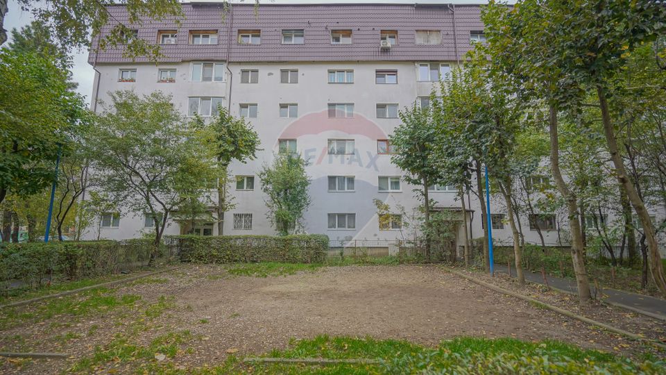 REZERVAT ! Vanzare apartament  4 camere zona Faget