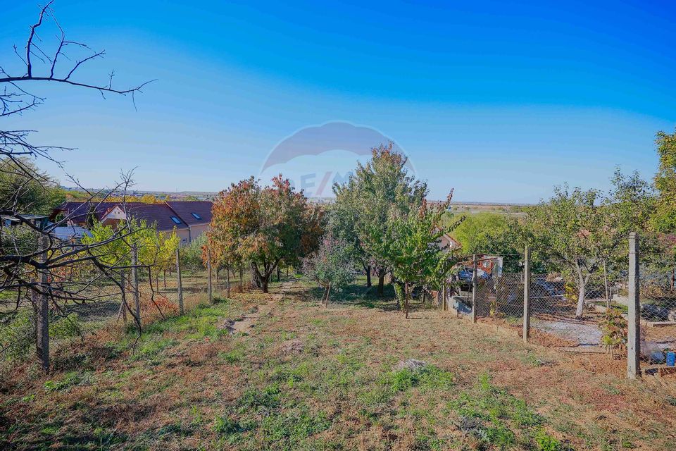 De vânzare casă cu 2 camere și teren 472 mp, Str Valea Frumoasă