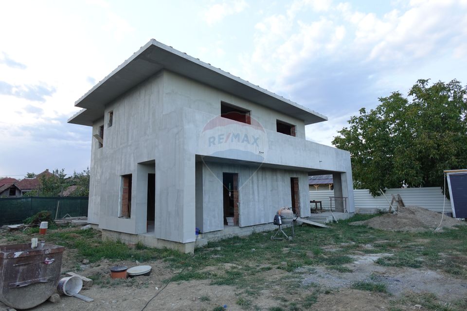 4 room House / Villa for sale, Independentei area