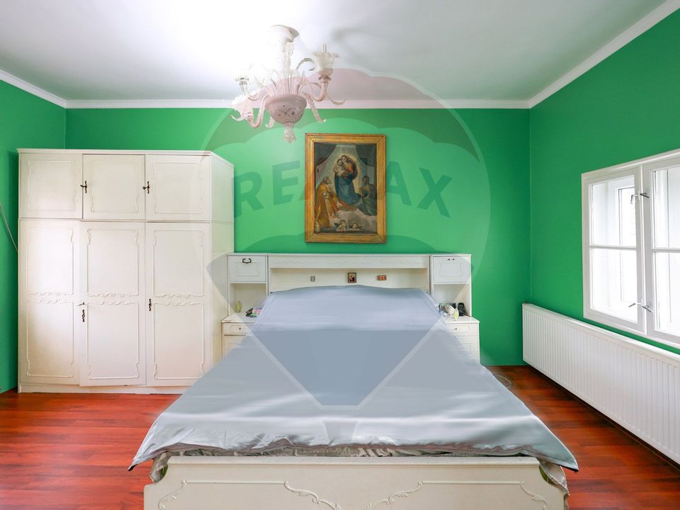 10 room House / Villa for sale, Central area