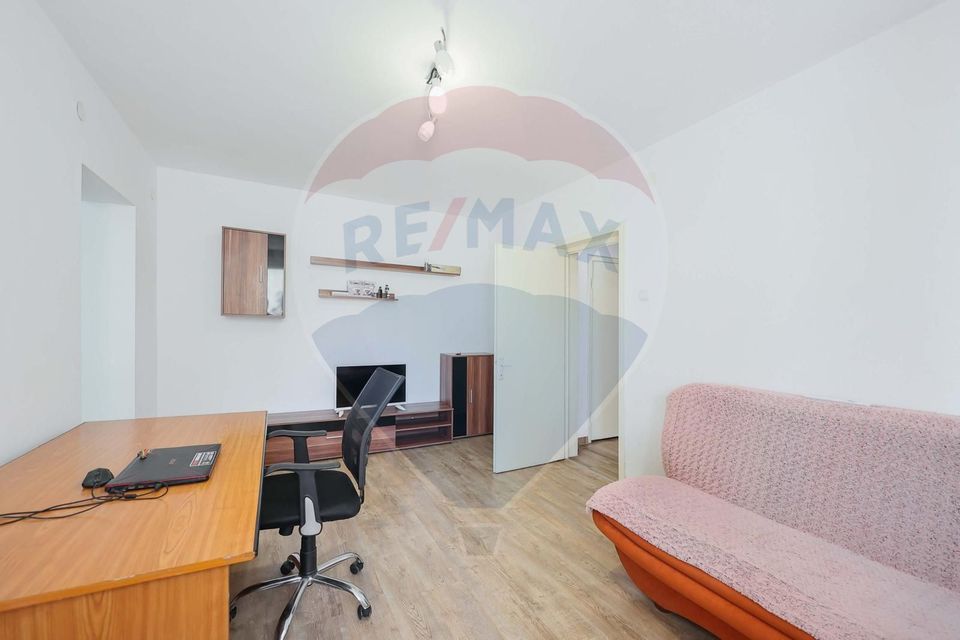 Apartament 2 camere de vânzare, zona Decebal, Oradea