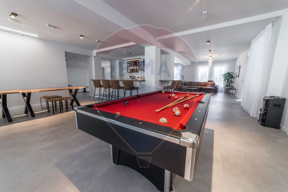 22 room Hotel / Pension for sale