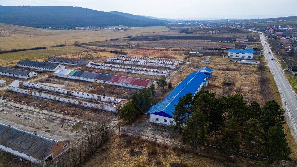 Spațiu industrial, comercial, depozitare,860mp,com Traian, jud Bacău,