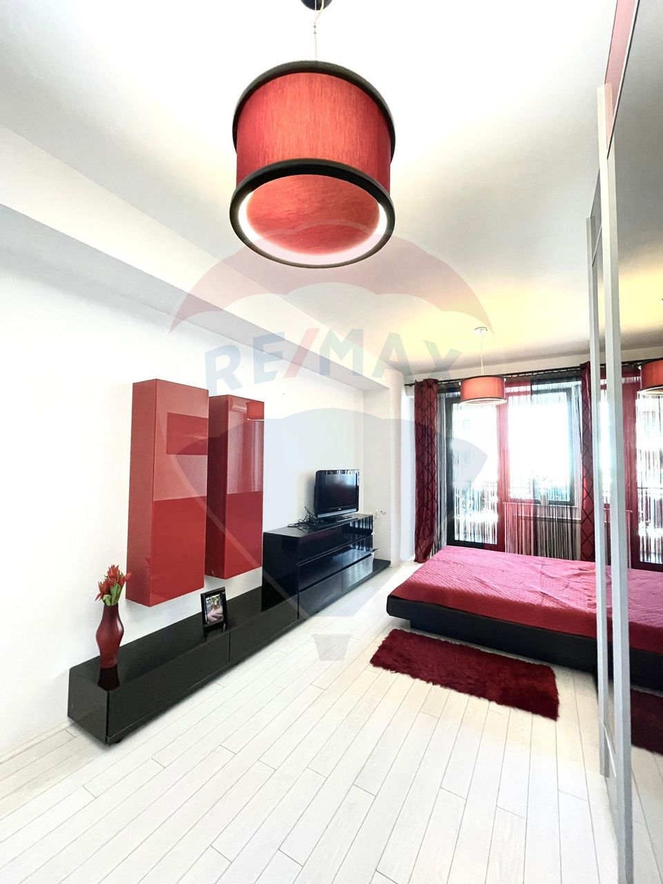 INCHIRIERE Apartament 3 camere în zona Aviatiei/NORTH AREA LAKE VIEW