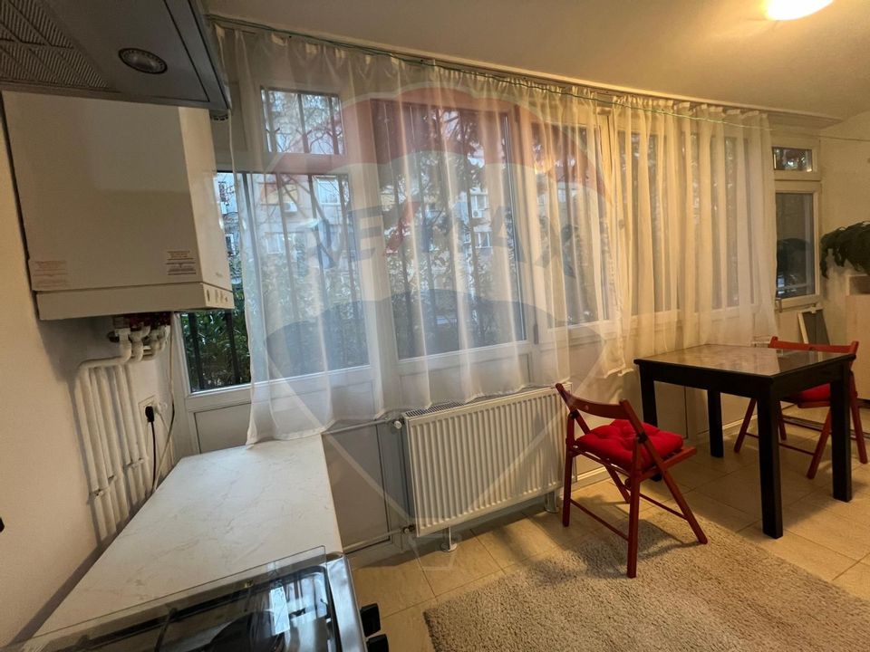 Apartament 2 camere de închiriat cu centrală  Tineretului