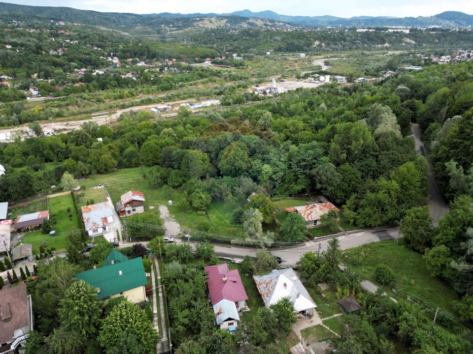 Teren în Poiana Câmpina - O Oază de Liniște și Frumusețe Naturală